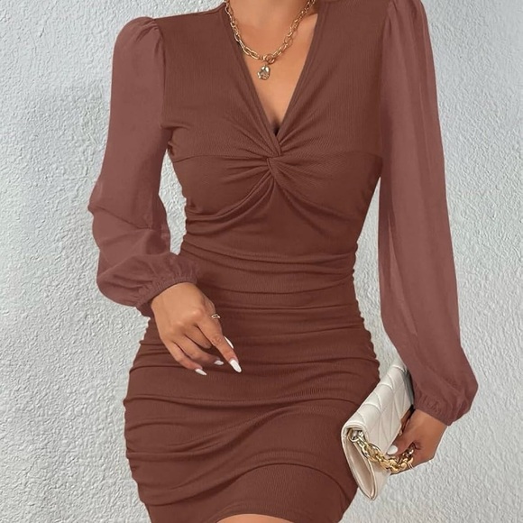 Dresses & Skirts - Elegant Brown Dress